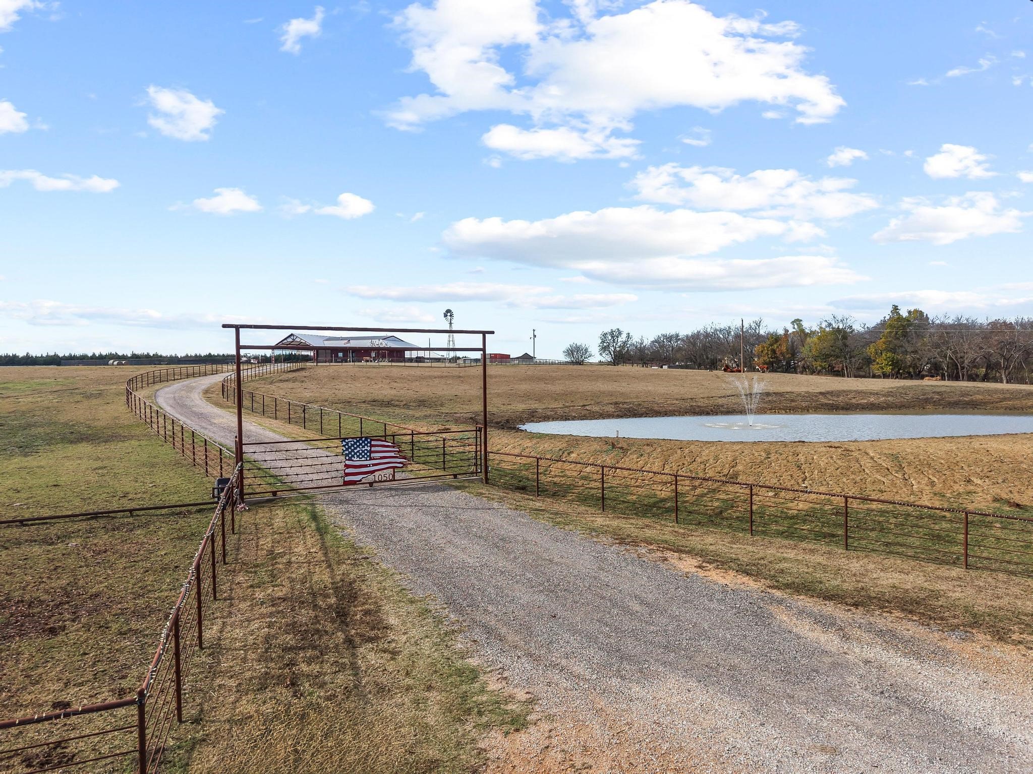 1050 County Road 5025 Trenton TX 75452