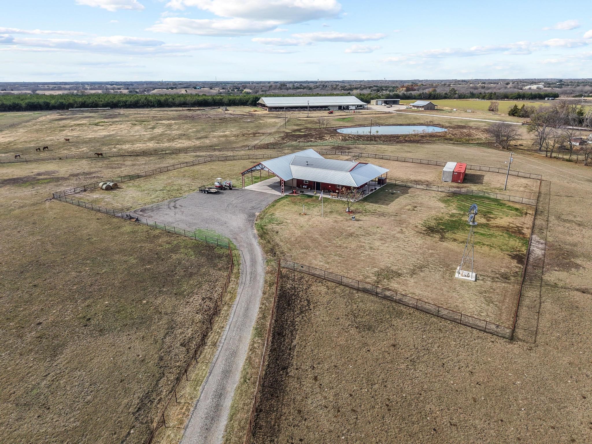 1050 County Road 5025 Trenton TX 75452
