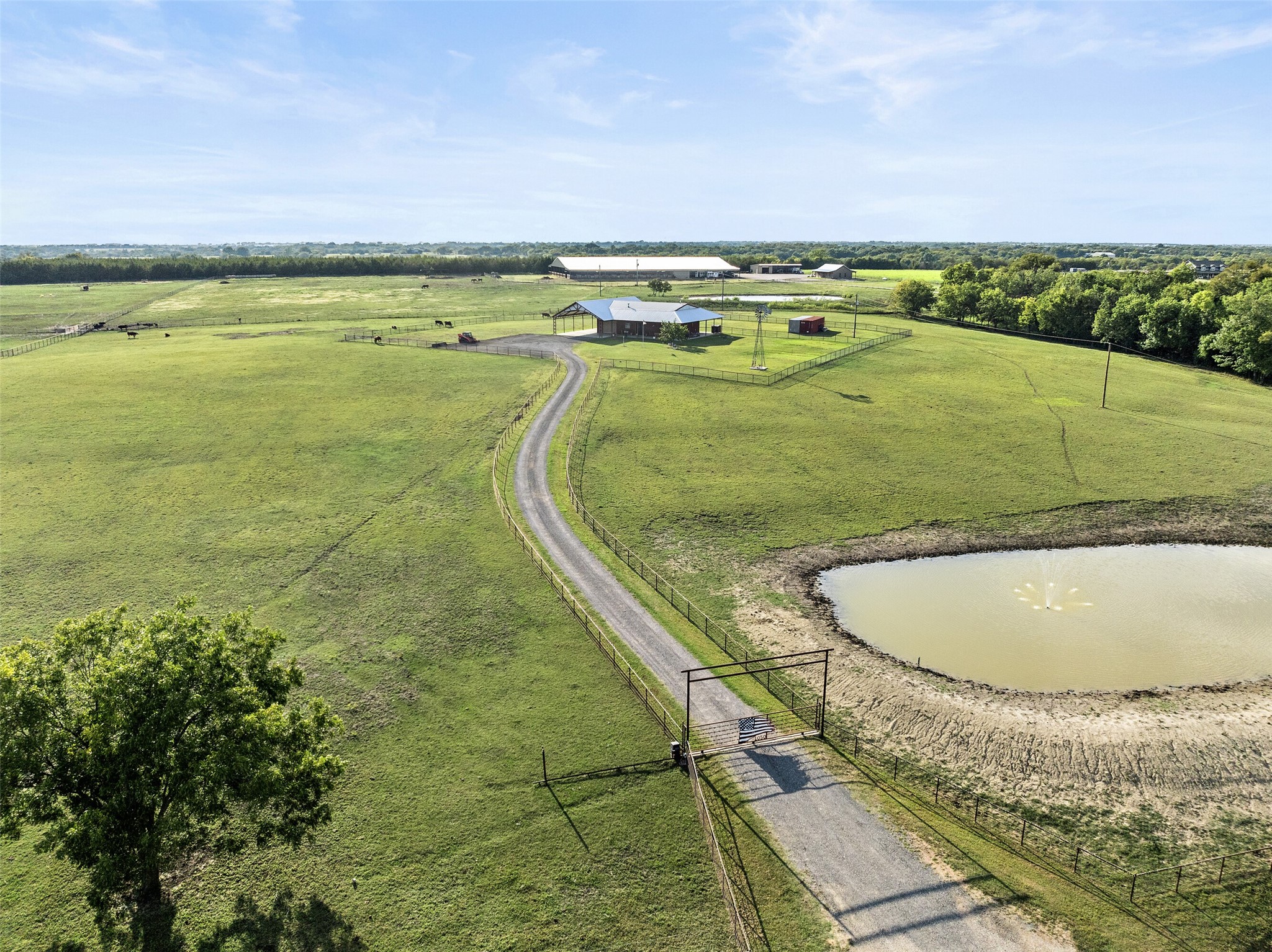 1050 County Road 5025 Trenton TX 75452