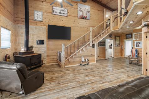 1050 County Road 5025 Trenton TX 75452