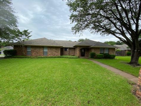 5511 El Capitan Court Arlington TX 76017