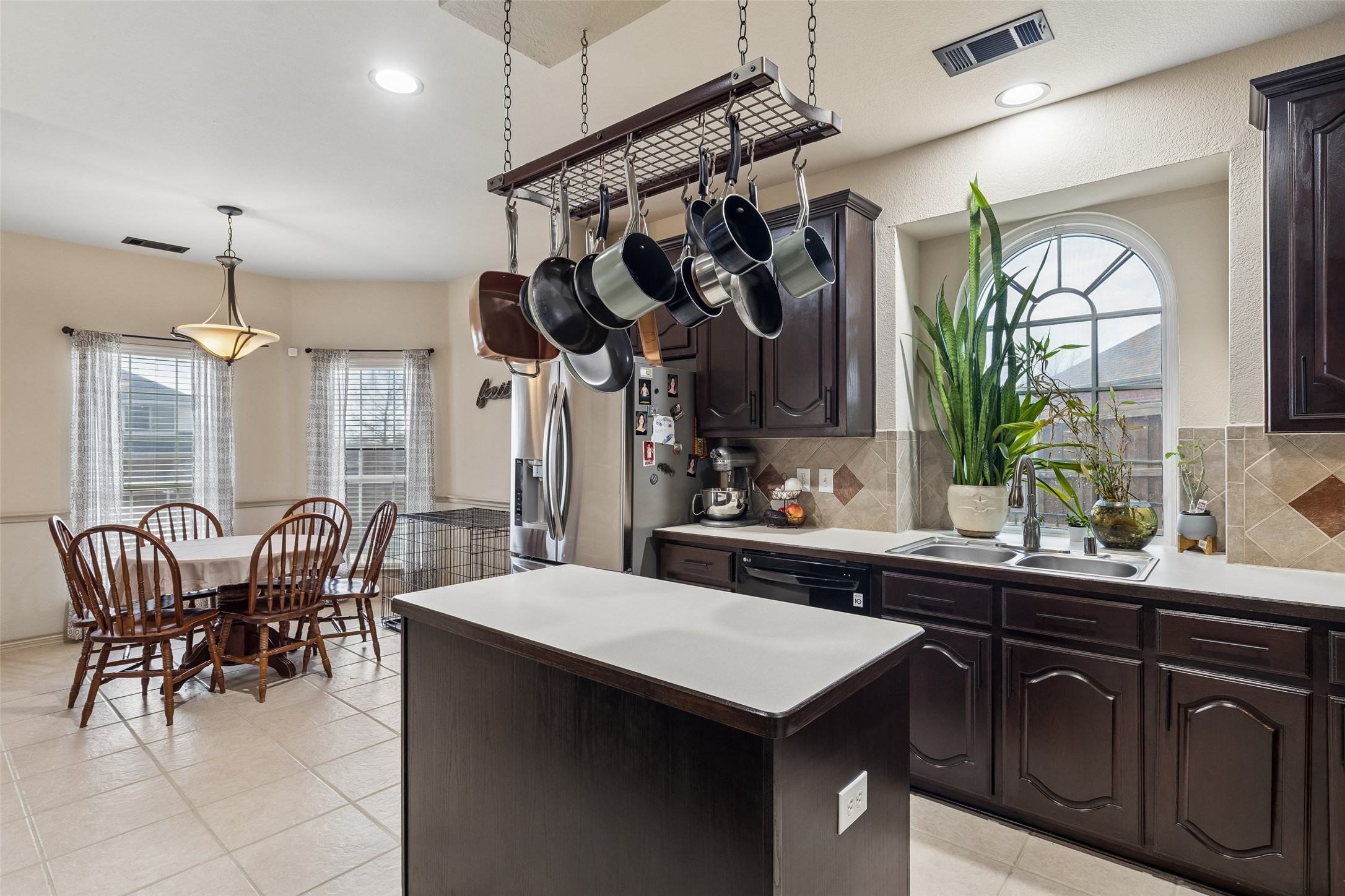 2909 Rockford Court Mansfield TX 76063