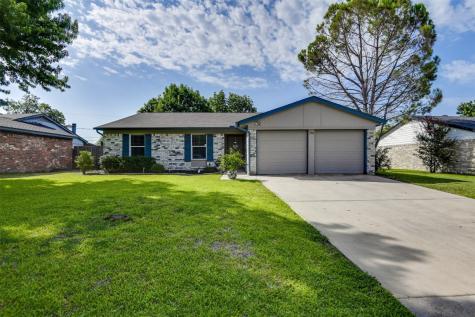 702 Meadowview Drive Mansfield TX 76063