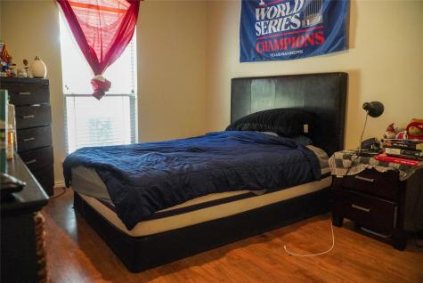 404 E Oakdale Street Keene TX 76059