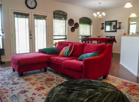 404 E Oakdale Street Keene TX 76059