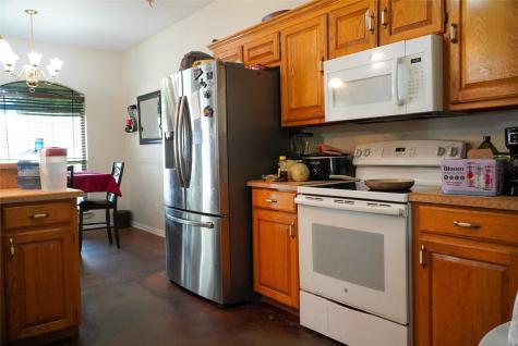 404 E Oakdale Street Keene TX 76059