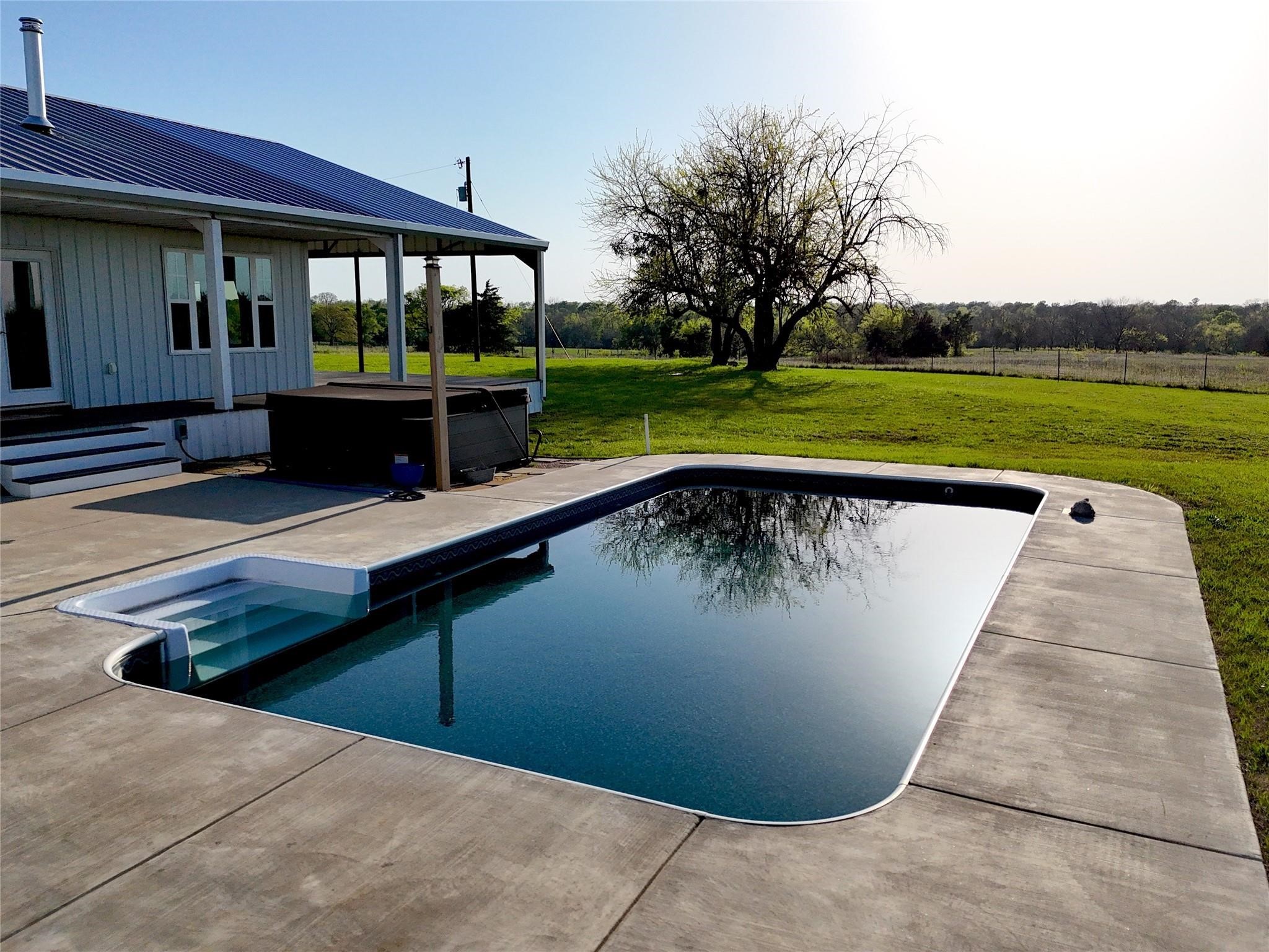 7563 Farm Road 128 Ben Franklin TX 75415