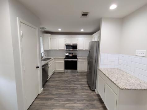 318 Spanish Moss Drive Arlington TX 76018