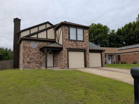 318 Spanish Moss Drive Arlington TX 76018