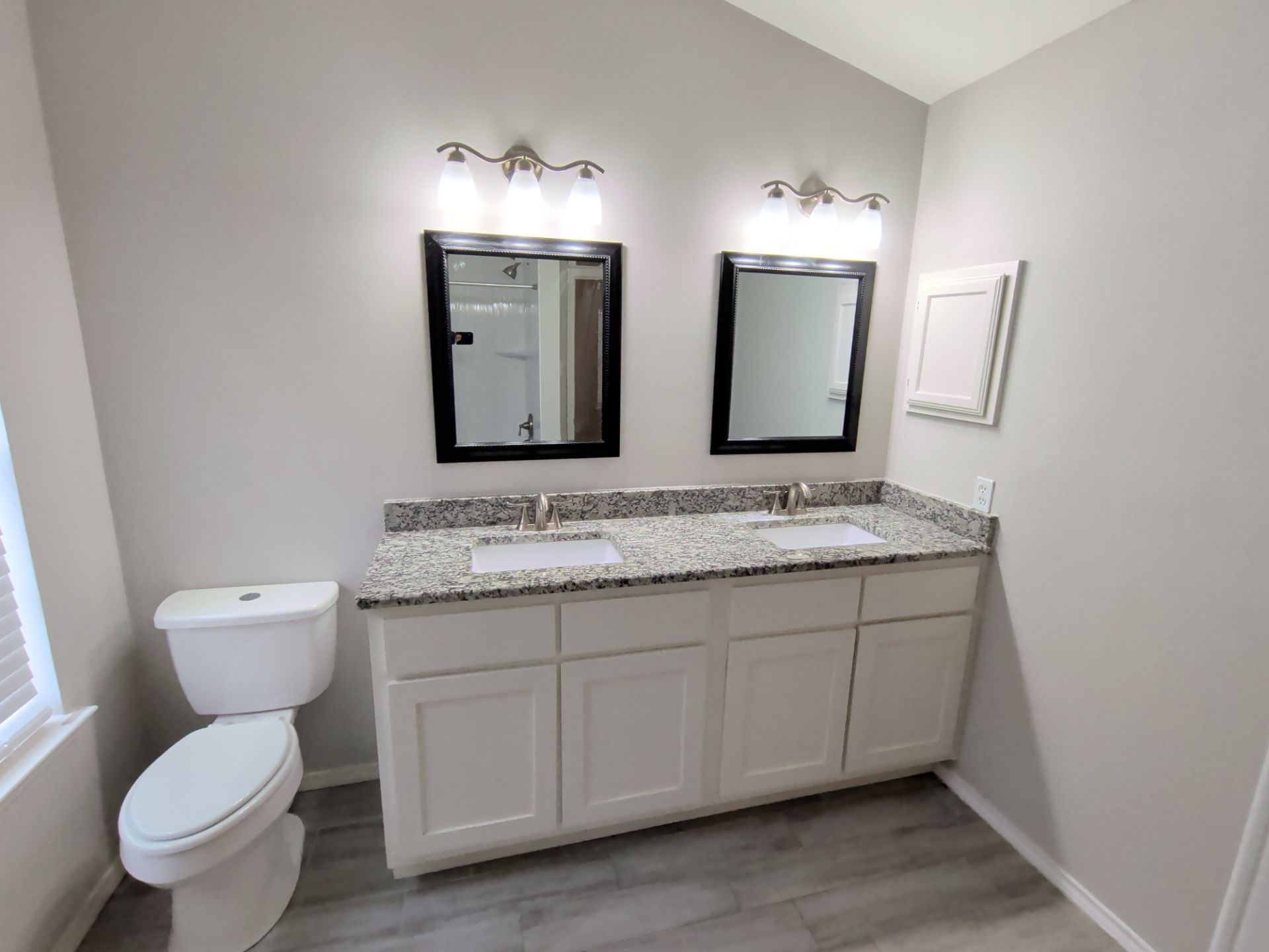 318 Spanish Moss Drive Arlington TX 76018