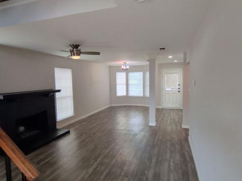 318 Spanish Moss Drive Arlington TX 76018