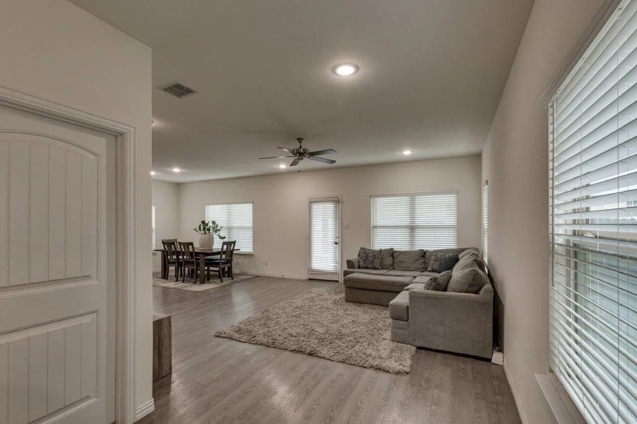 4627 Raleigh Dalton Road Dallas TX 75227