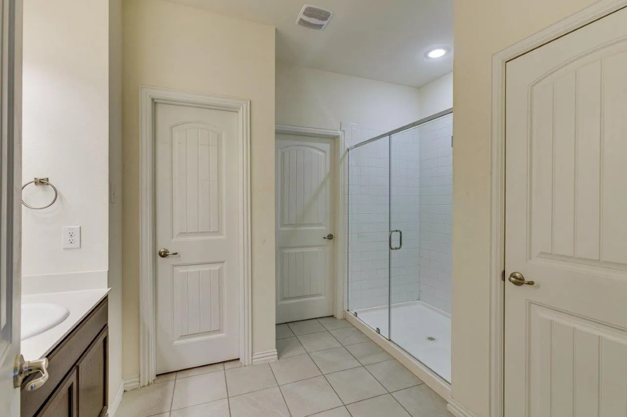 4627 Raleigh Dalton Road Dallas TX 75227