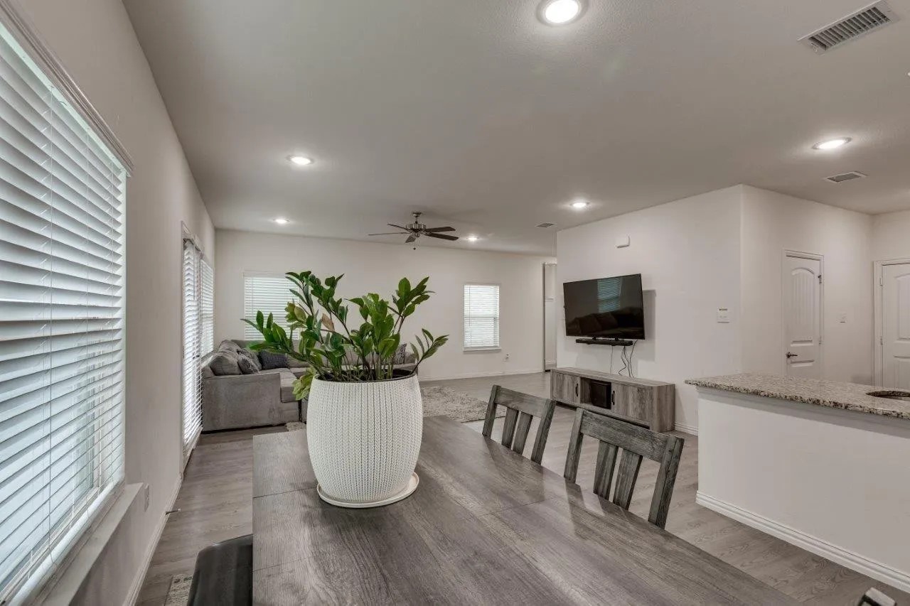4627 Raleigh Dalton Road Dallas TX 75227