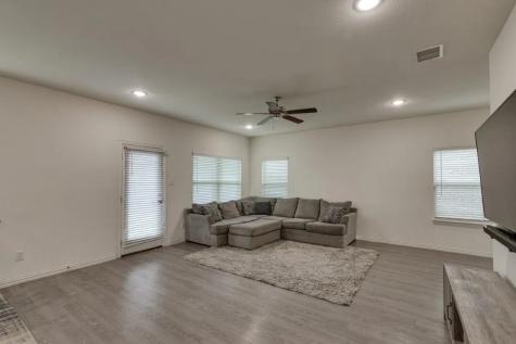 4627 Raleigh Dalton Road Dallas TX 75227