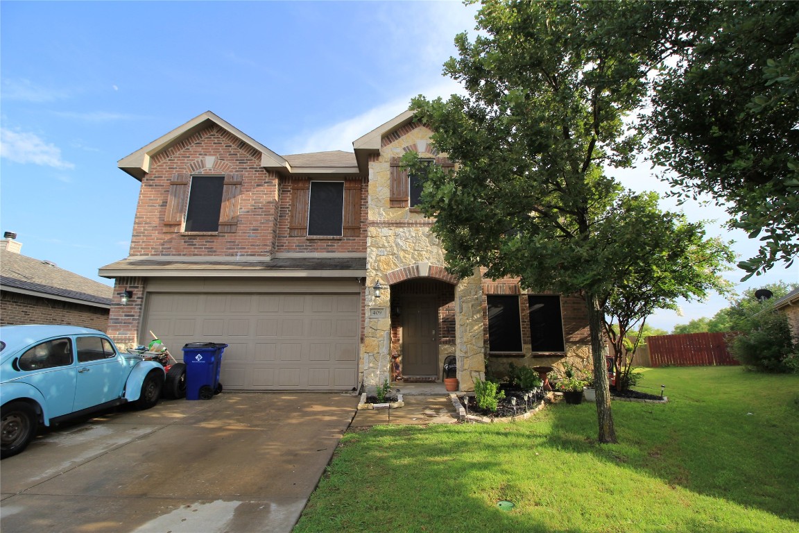409 Glenn Court Burleson TX 76028