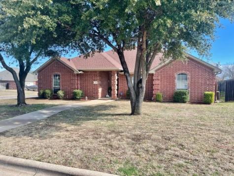 1411 Chaucer Drive Cleburne TX 76033