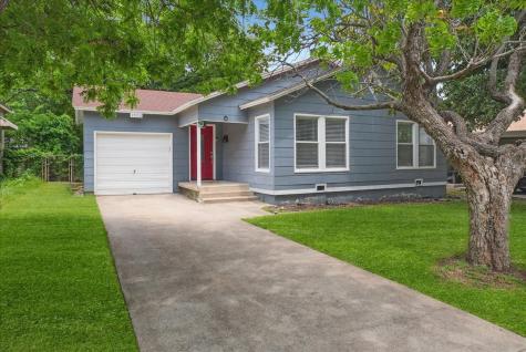4006 Curzon Avenue Fort Worth TX 76107