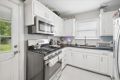 4006 Curzon Avenue Fort Worth TX 76107