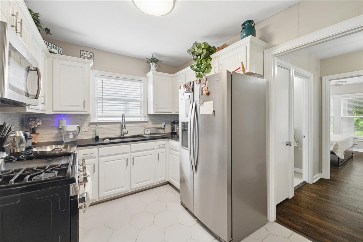 4006 Curzon Avenue Fort Worth TX 76107