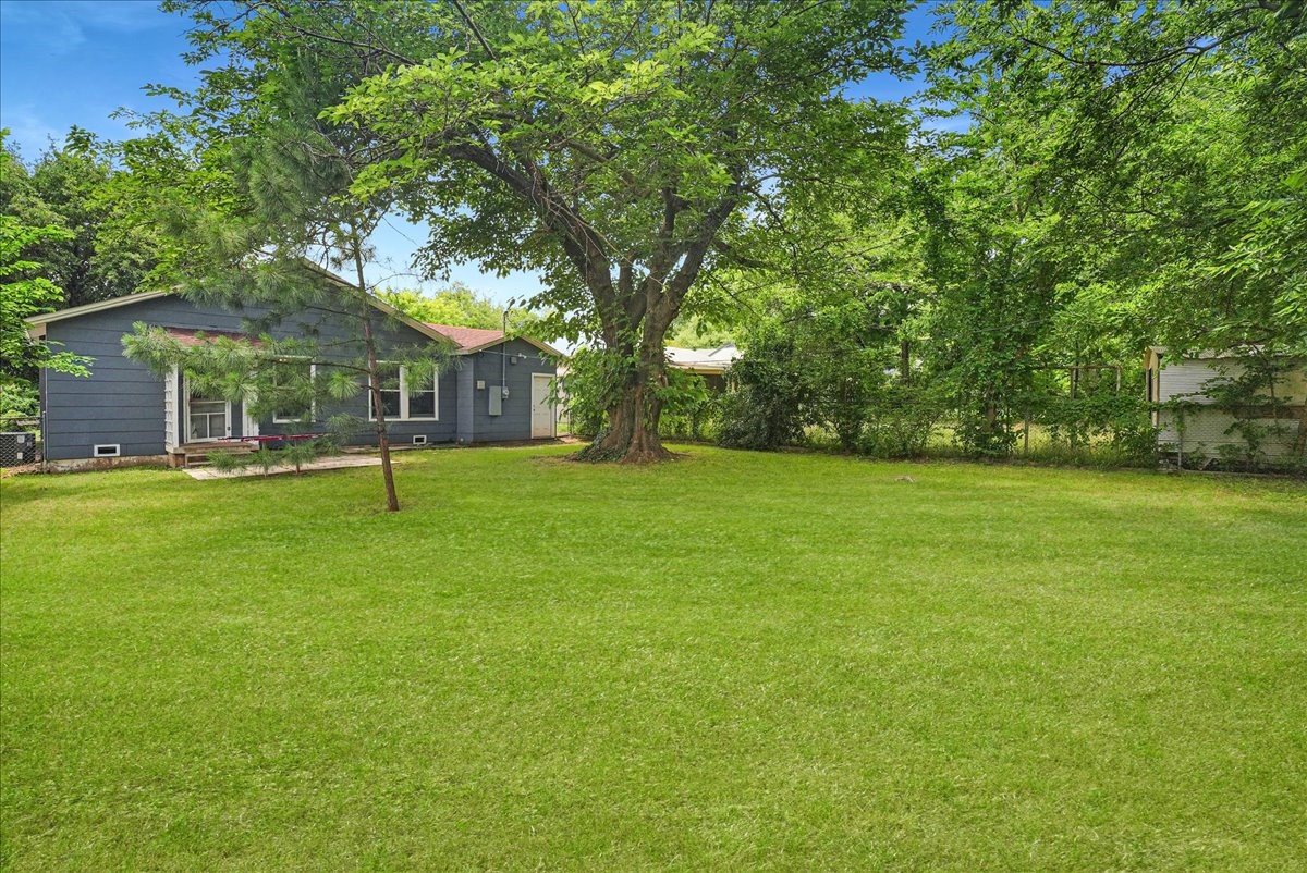 4006 Curzon Avenue Fort Worth TX 76107