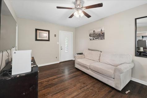 4006 Curzon Avenue Fort Worth TX 76107