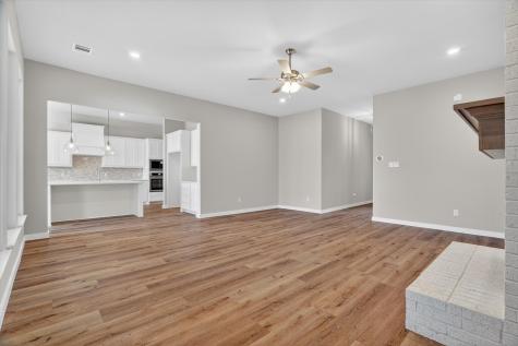 504 Clifton Court Springtown TX 76082