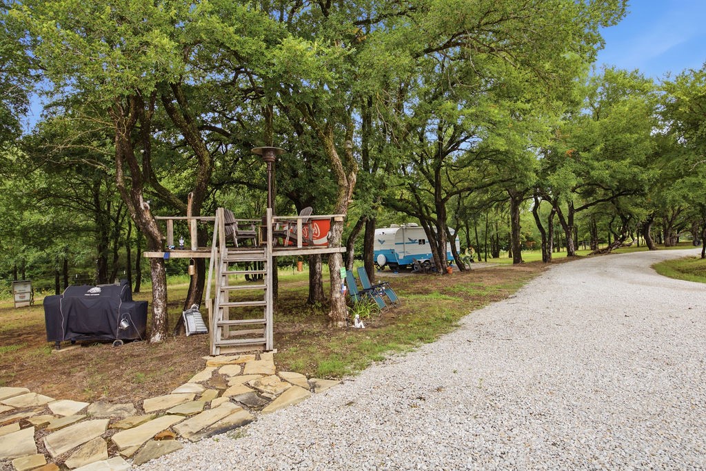 189 County Road 4767 Boyd TX 76023