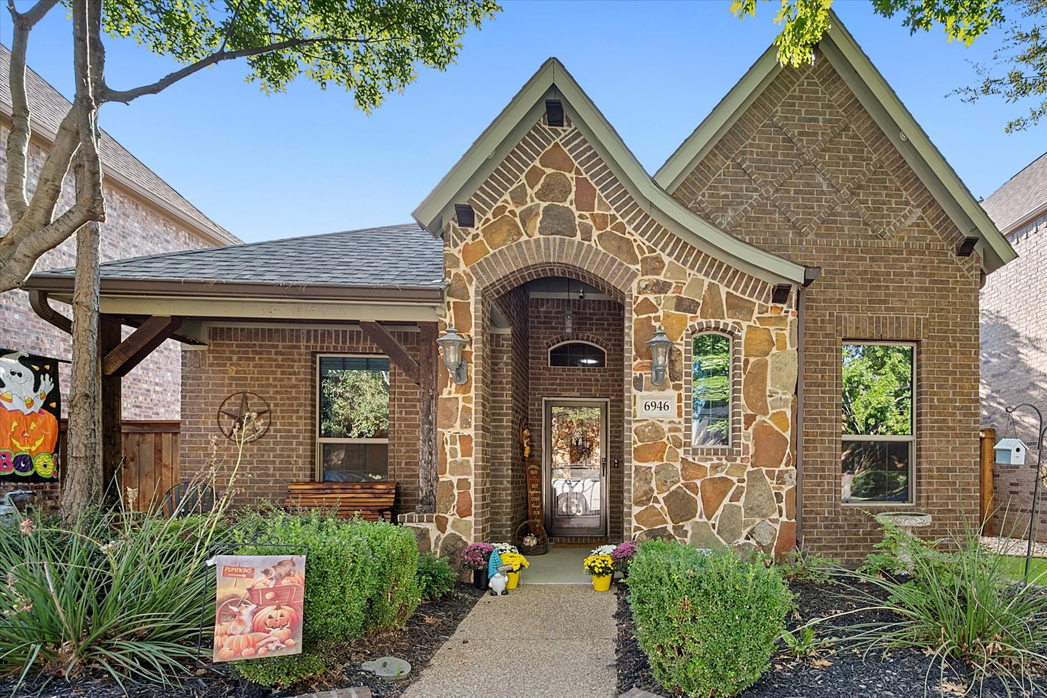 6946 Nava Grand Prairie TX 75054