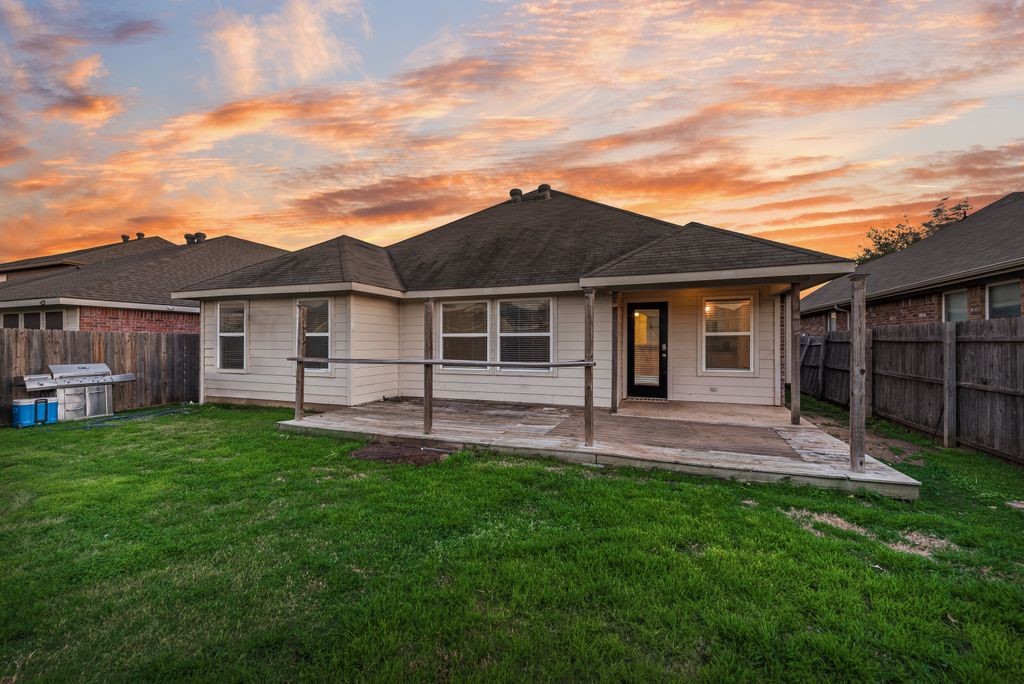 500 Crescent Creek Lane Fort Worth TX 76140