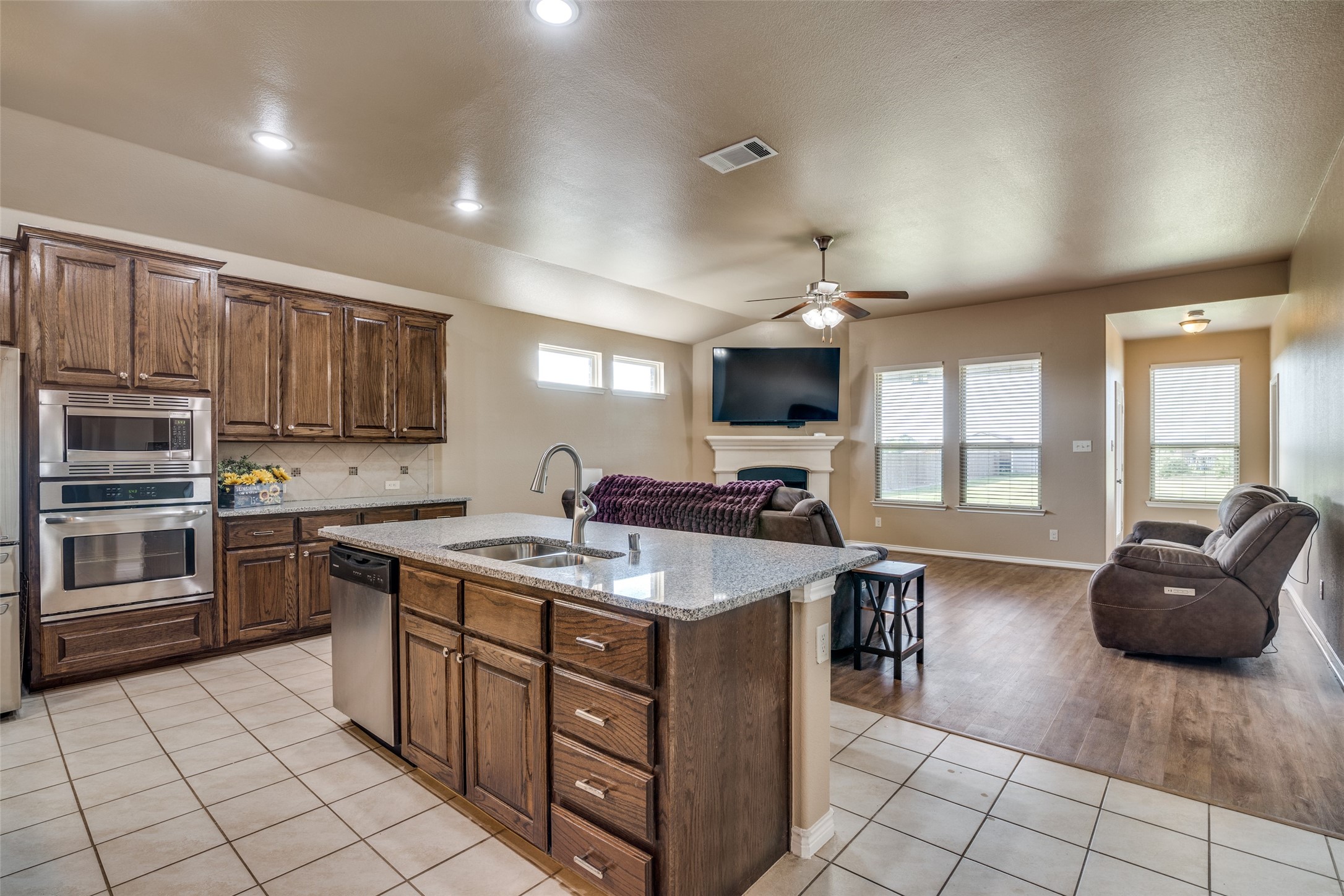 304 Amber Lane Nevada TX 75173