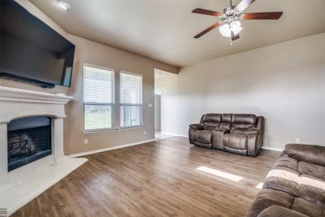304 Amber Lane Nevada TX 75173