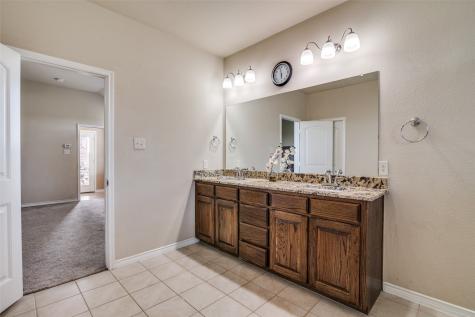 304 Amber Lane Nevada TX 75173