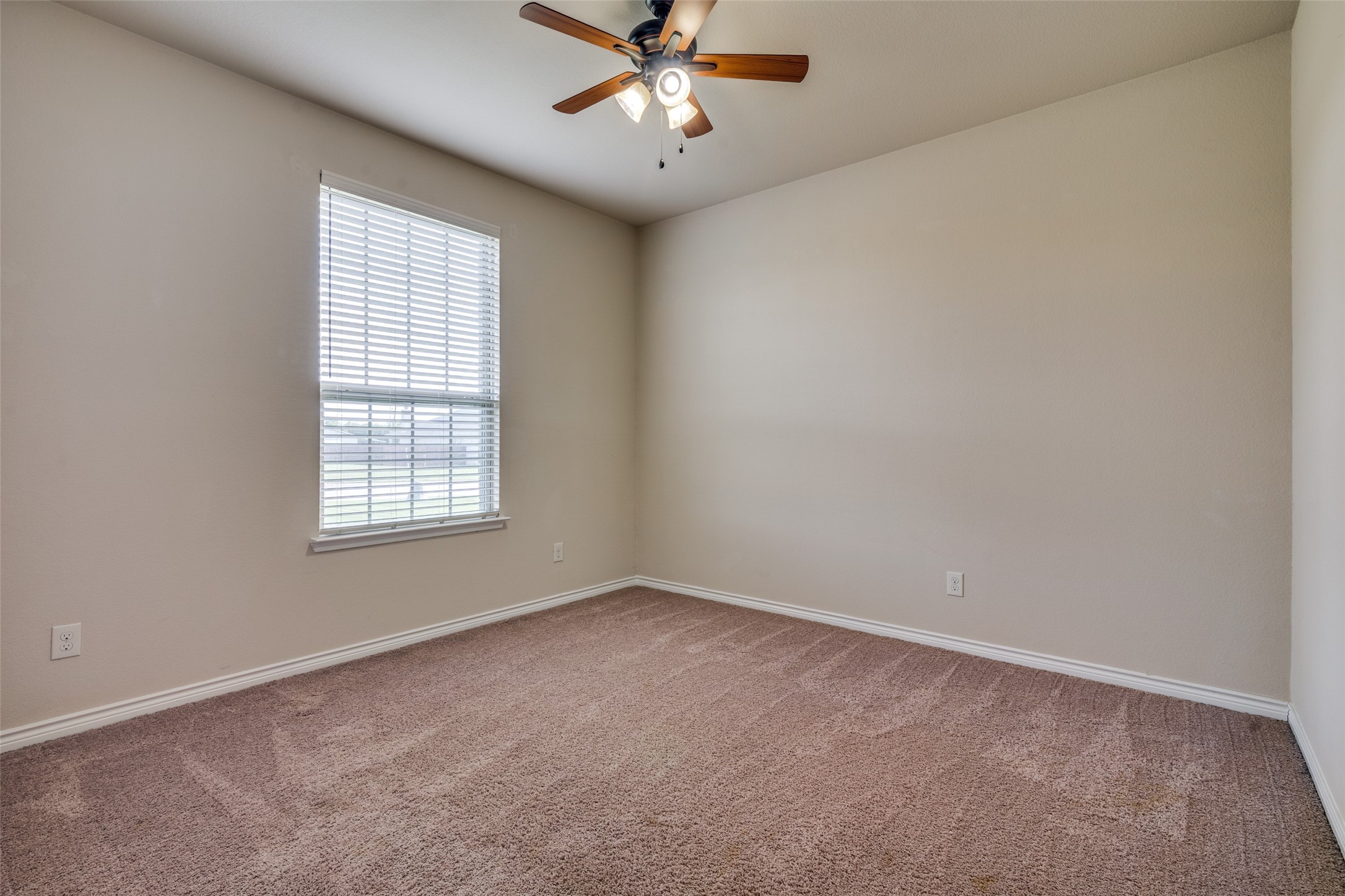 304 Amber Lane Nevada TX 75173