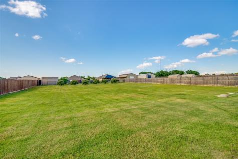 304 Amber Lane Nevada TX 75173