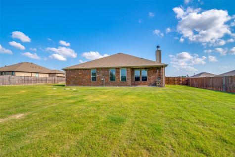304 Amber Lane Nevada TX 75173