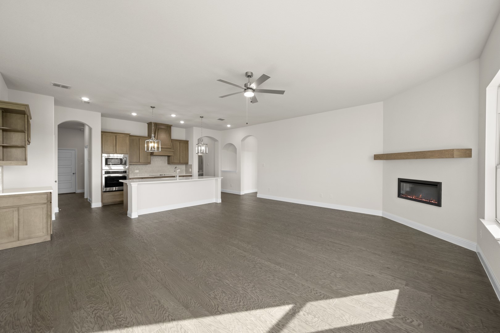 105 Grey Wolf Court Godley TX 76044