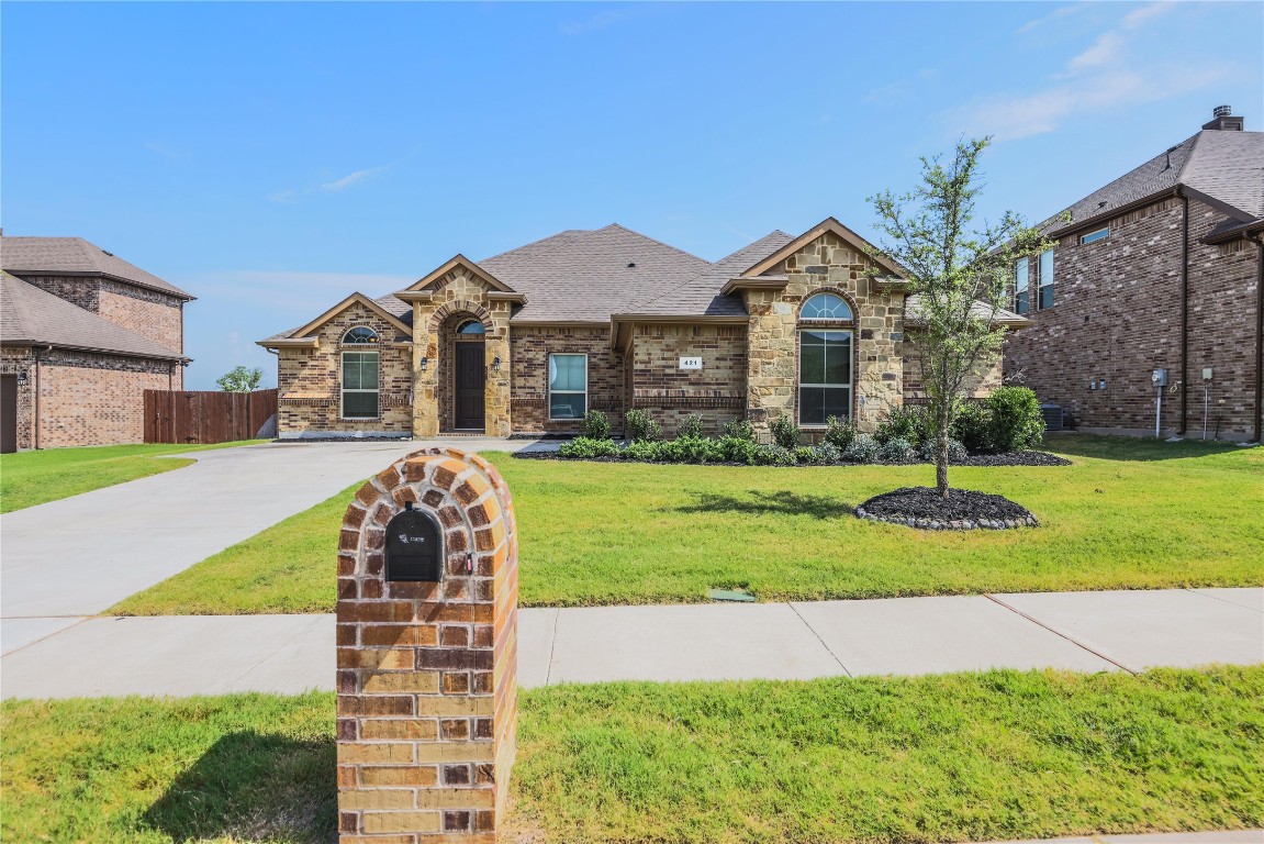 421 Rossville Drive Midlothian TX 76065
