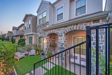 652 Aspen Valley Lane Dallas TX 75208