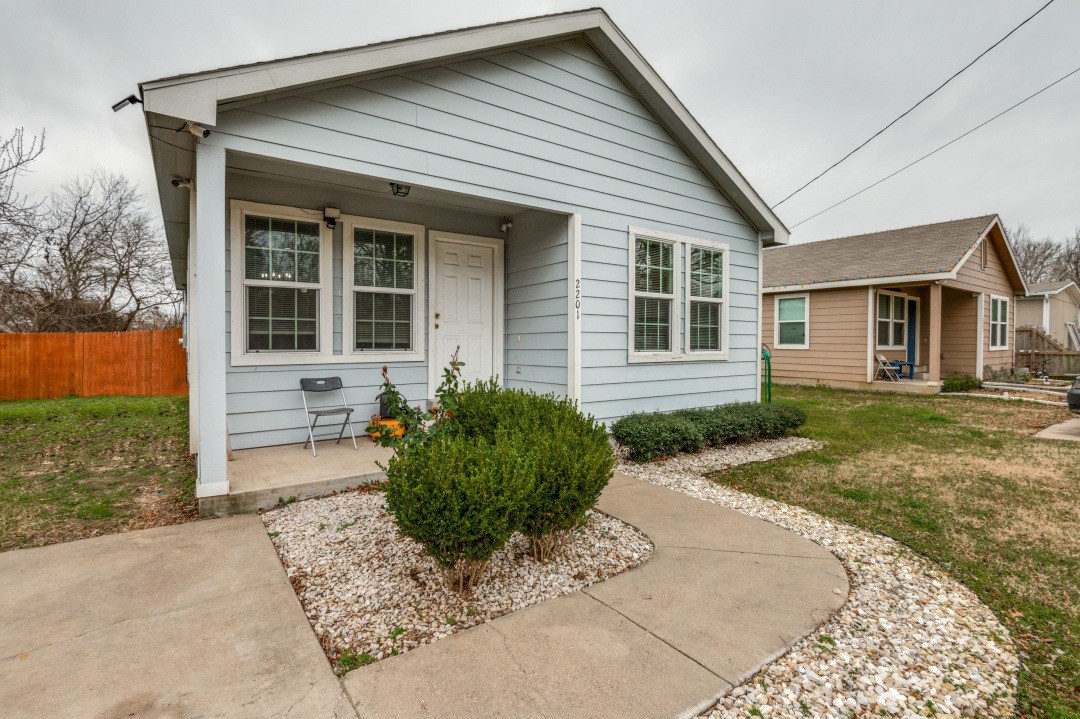 2201 W 12th Avenue Corsicana TX 75110