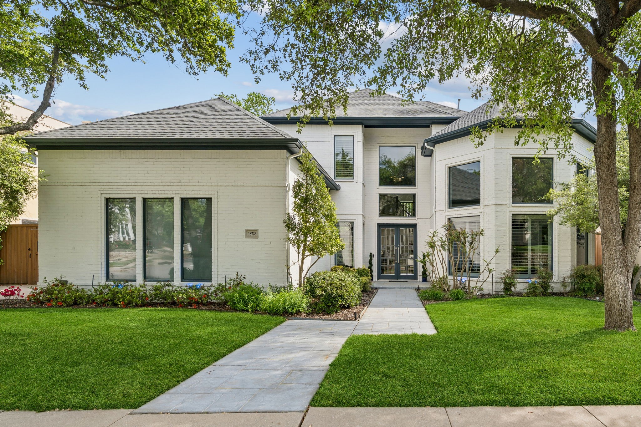 18736 Wainsborough Lane Dallas TX 75287
