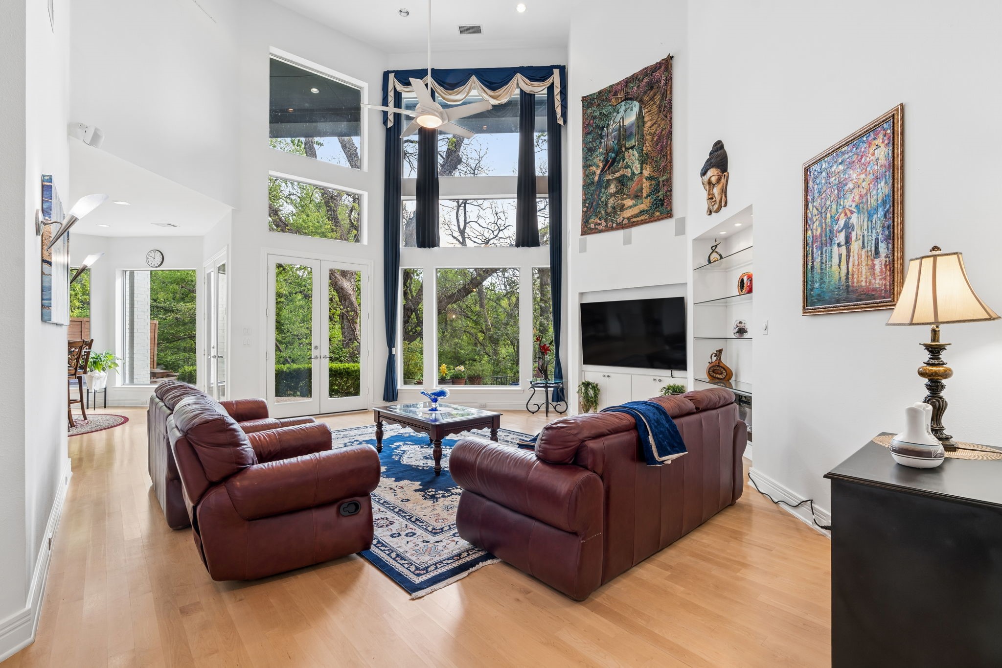 18736 Wainsborough Lane Dallas TX 75287