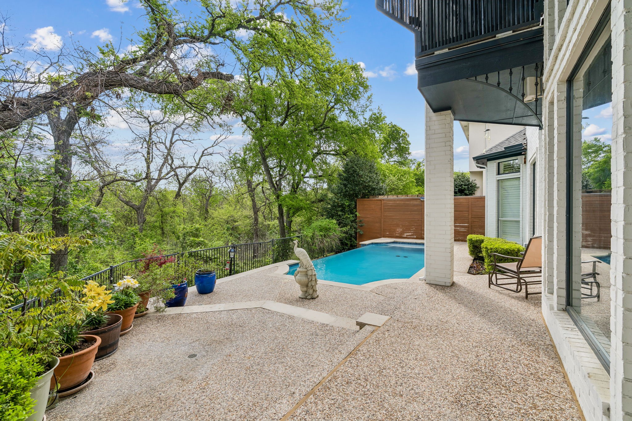 18736 Wainsborough Lane Dallas TX 75287