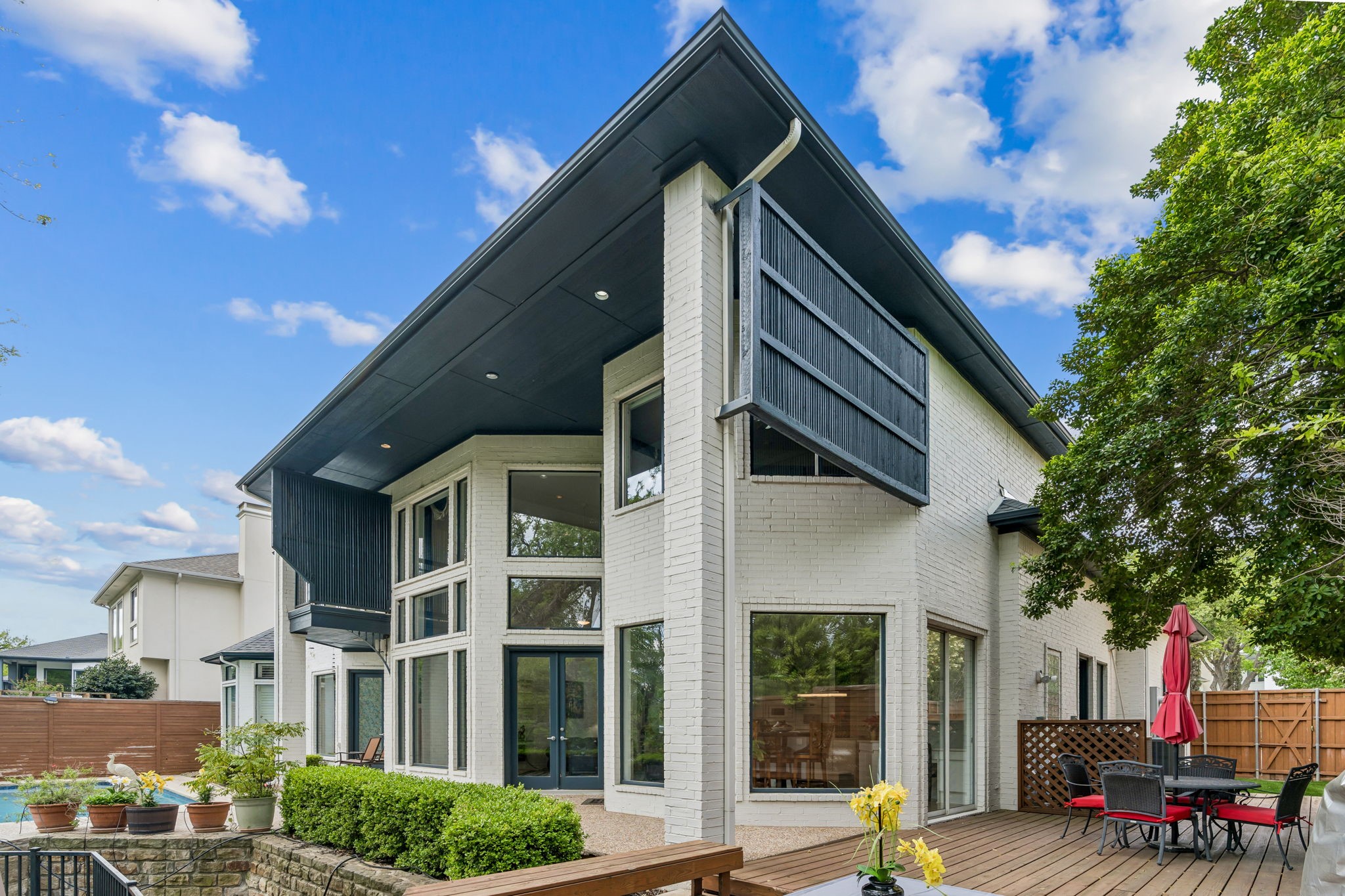 18736 Wainsborough Lane Dallas TX 75287