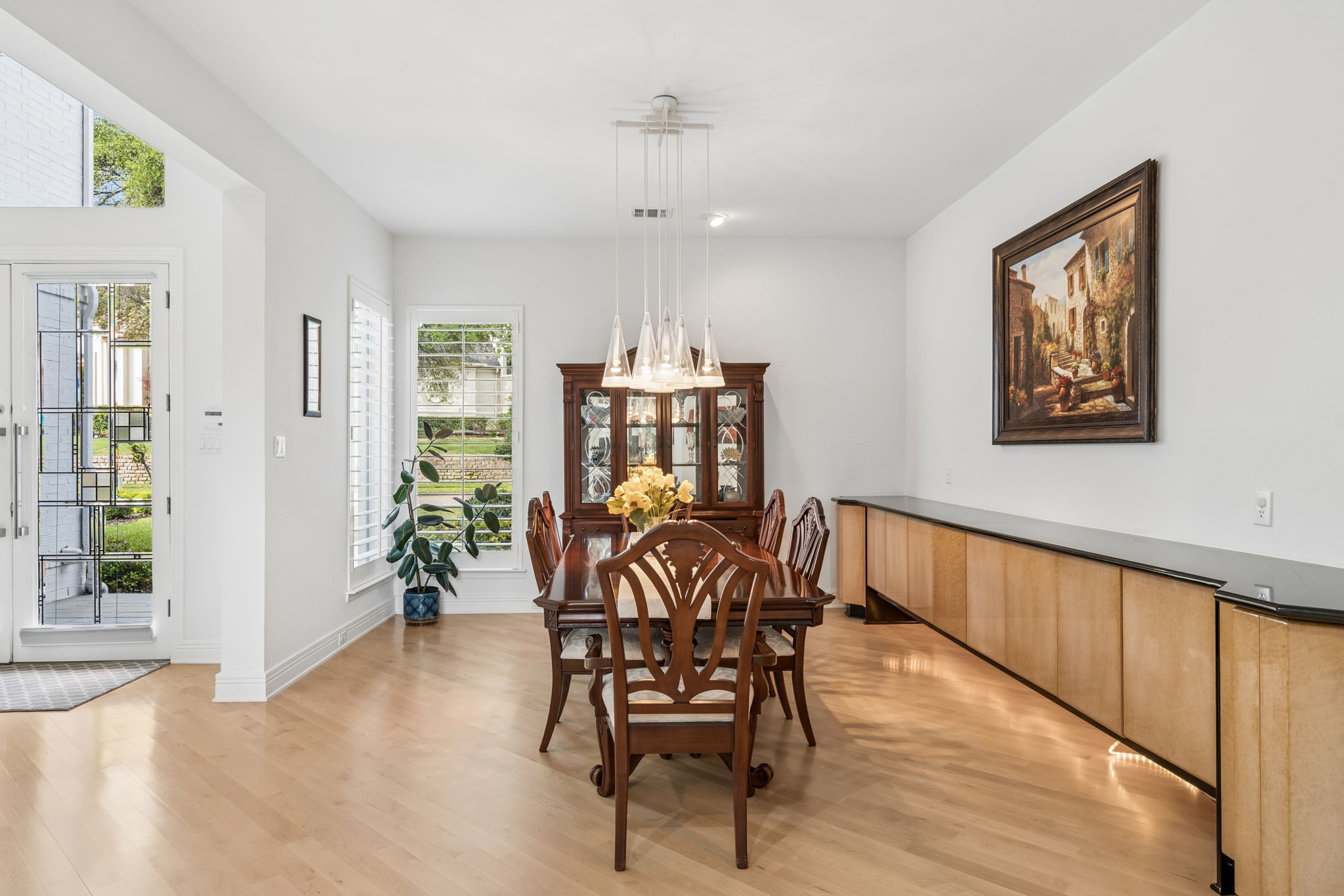 18736 Wainsborough Lane Dallas TX 75287