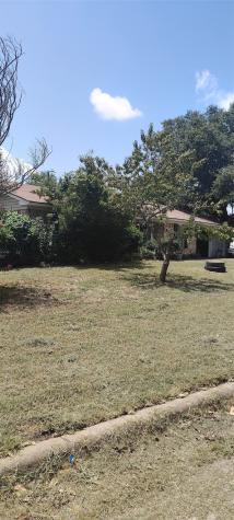 2801 Wren Avenue Fort Worth TX 76133