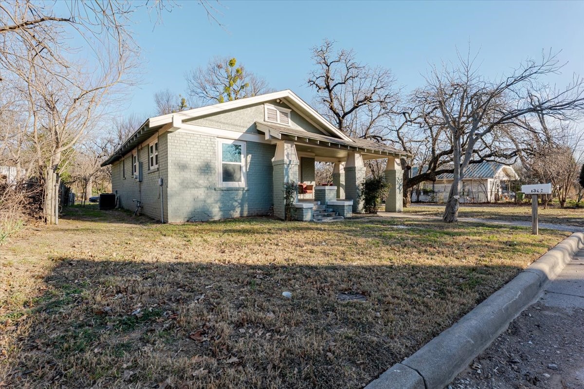 1302 NW 3rd Avenue Mineral Wells TX 76067