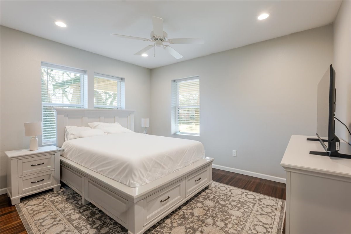 1302 NW 3rd Avenue Mineral Wells TX 76067