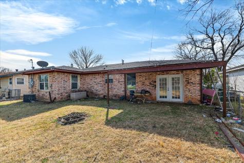 1115 Fisher Street Bellmead TX 76705