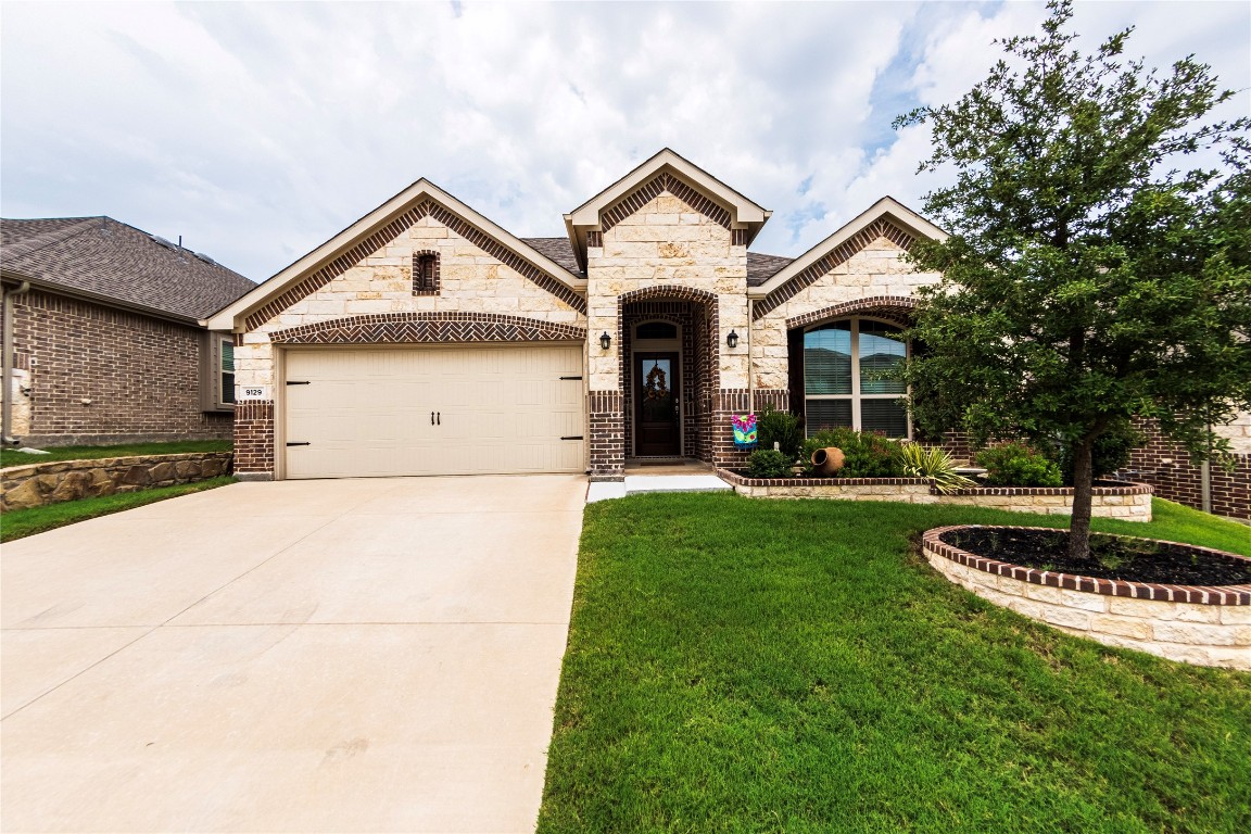 9129 Flying Eagle Lane Fort Worth TX 76131